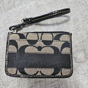 Black and Tan Wristlet